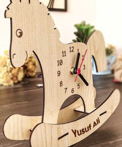 İsme Özel Sallanan At Çocuk Odası Duvar Saati